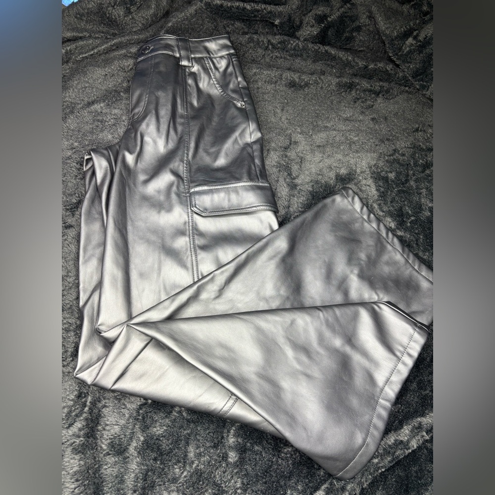 Elegant Women's Black leather